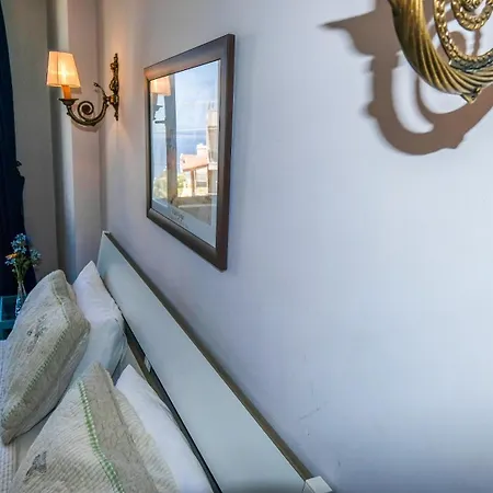 호텔 Karaburun Konak Hotel 카라부룬